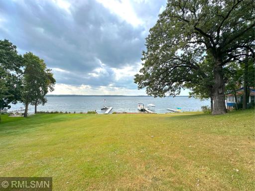 10041 Jeske Avenue NW, Annandale, MN 55302