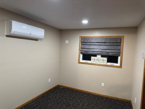 701 6th Avenue NE, Roseau, MN 56751