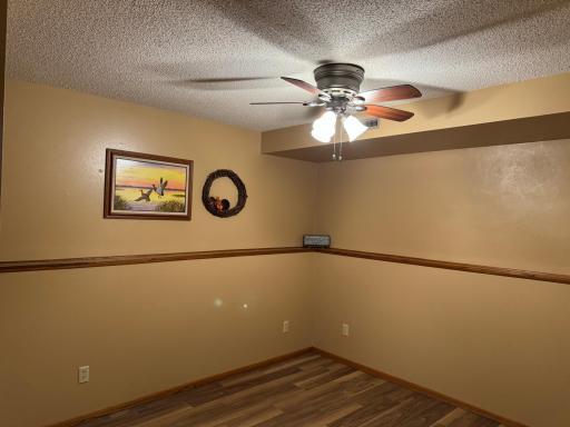 701 6th Avenue NE, Roseau, MN 56751