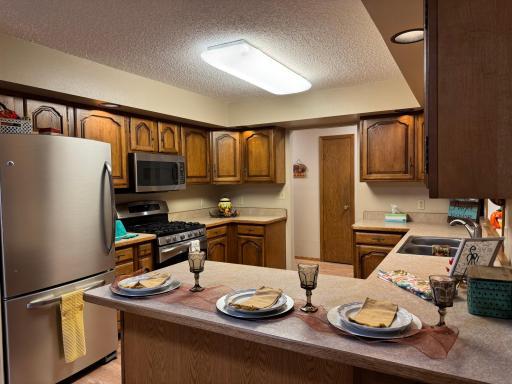 701 6th Avenue NE, Roseau, MN 56751