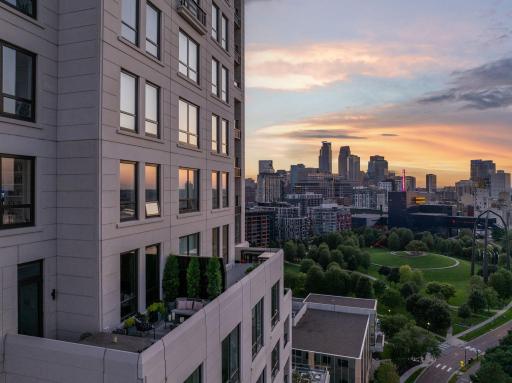 1111 W River Parkway, 16C, Minneapolis, MN 55415