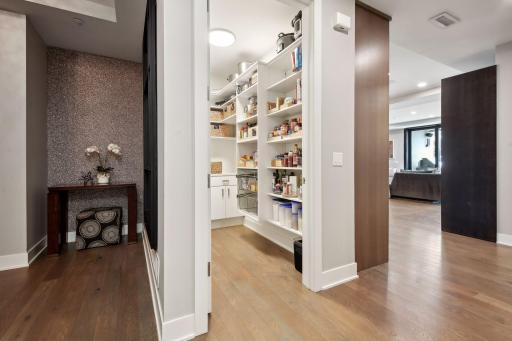 275 Lake Street E, 103, Wayzata, MN 55391