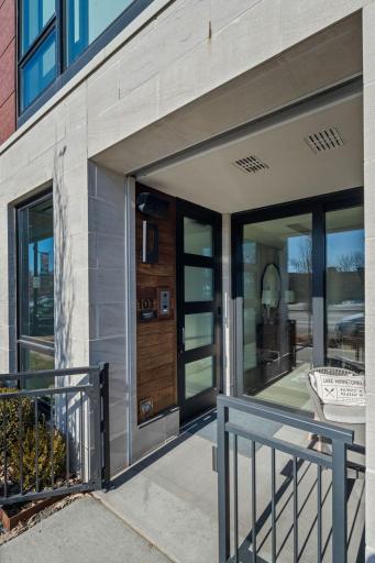 275 Lake Street E, 103, Wayzata, MN 55391