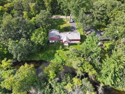 Big beautiful treed lot in the heart of Minnetonka. Minnehaha Creek in the back yard and walking distance to a few local favorite restaurants.