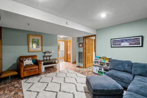 5940 Mc Kinley Place, Excelsior, MN 55331