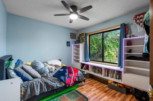 5940 Mc Kinley Place, Excelsior, MN 55331