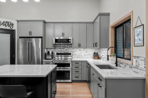 Under cabinet lighting makes this area pop