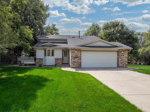 11641 55th St Albertville MN 55301 USA-001-028-Exterior Front-MLS_Size.jpg