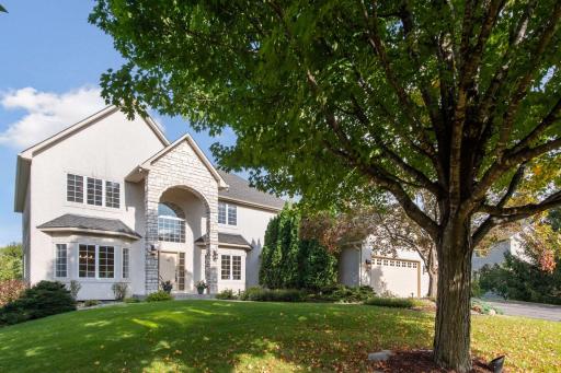 9677 Jonathan Lane, Eden Prairie, MN 55347