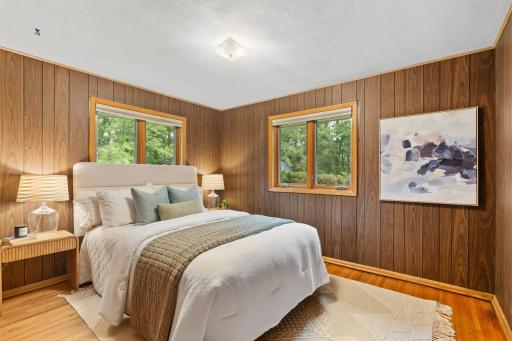 1425 Holly Drive E, Hugo, MN 55038