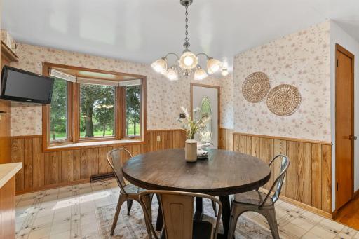 1425 Holly Drive E, Hugo, MN 55038