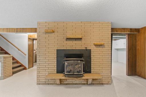 1425 Holly Drive E, Hugo, MN 55038