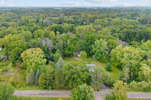1425 Holly Drive E, Hugo, MN 55038