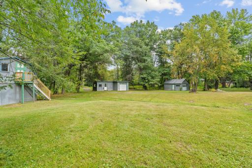 1425 Holly Drive E, Hugo, MN 55038