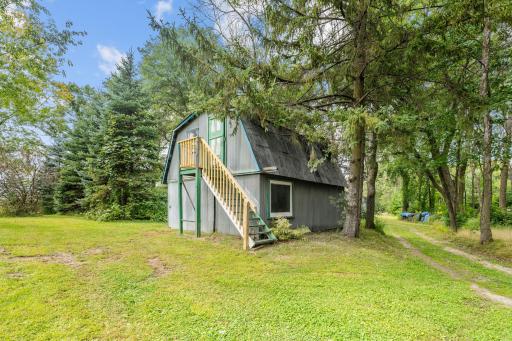 1425 Holly Drive E, Hugo, MN 55038