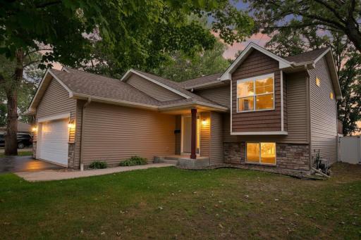5626 Vera Cruz Avenue N, Crystal, MN 55429