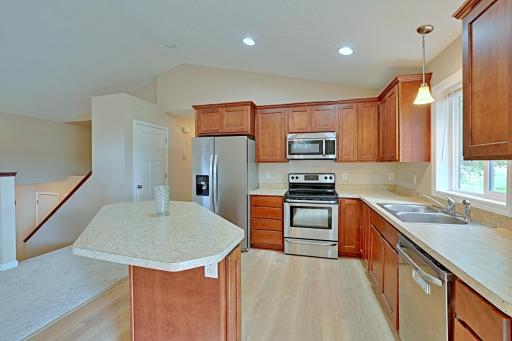 5626 Vera Cruz Avenue N, Crystal, MN 55429