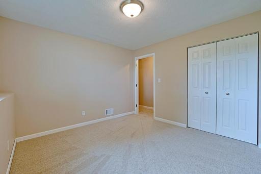 5626 Vera Cruz Avenue N, Crystal, MN 55429