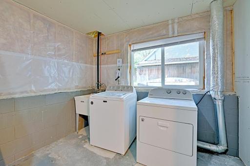 5626 Vera Cruz Avenue N, Crystal, MN 55429