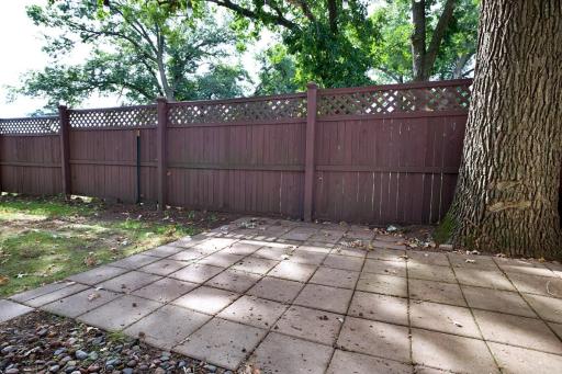 5626 Vera Cruz Avenue N, Crystal, MN 55429