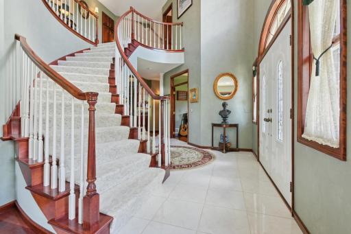 16465 45th Avenue N, Plymouth, MN 55446