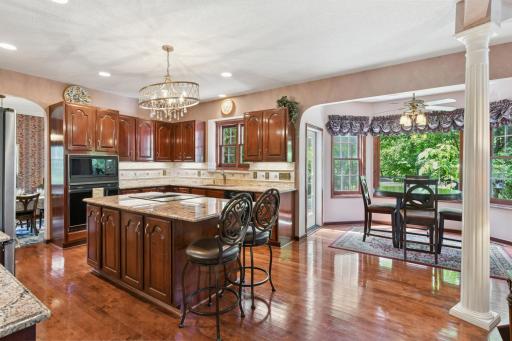 16465 45th Avenue N, Plymouth, MN 55446