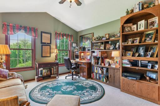 16465 45th Avenue N, Plymouth, MN 55446