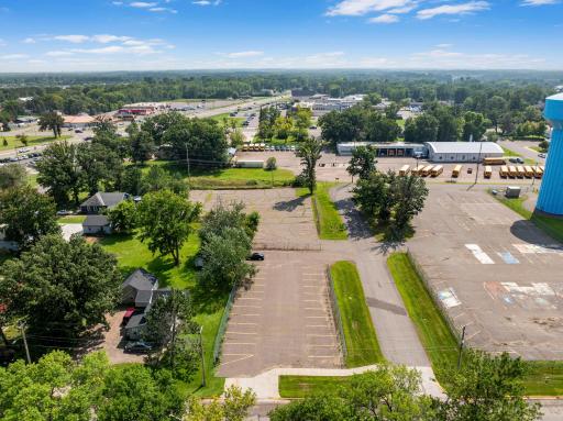 400 Maple Ave E, Mora, MN 55051