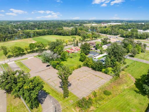 400 Maple Ave E, Mora, MN 55051