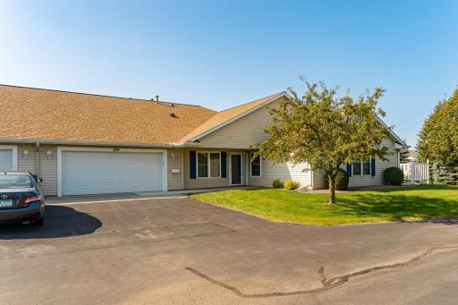 2708 Century Court NE, Rochester, MN 55906