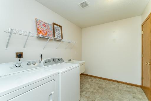2708 Century Court NE, Rochester, MN 55906