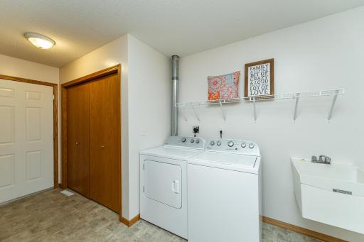 2708 Century Court NE, Rochester, MN 55906