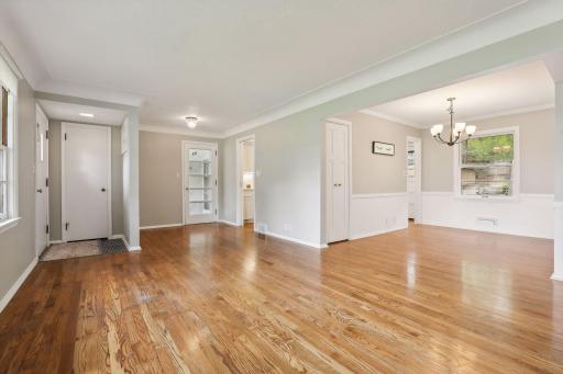 4513 Laguna Drive, Minneapolis, MN 55435