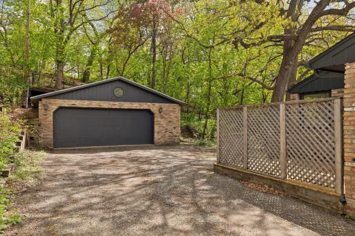 4513 Laguna Drive, Minneapolis, MN 55435