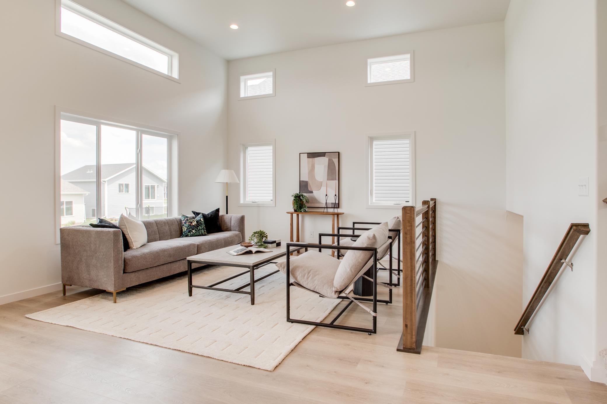 2522_38TH_AVE_S_STAGED-8.jpg