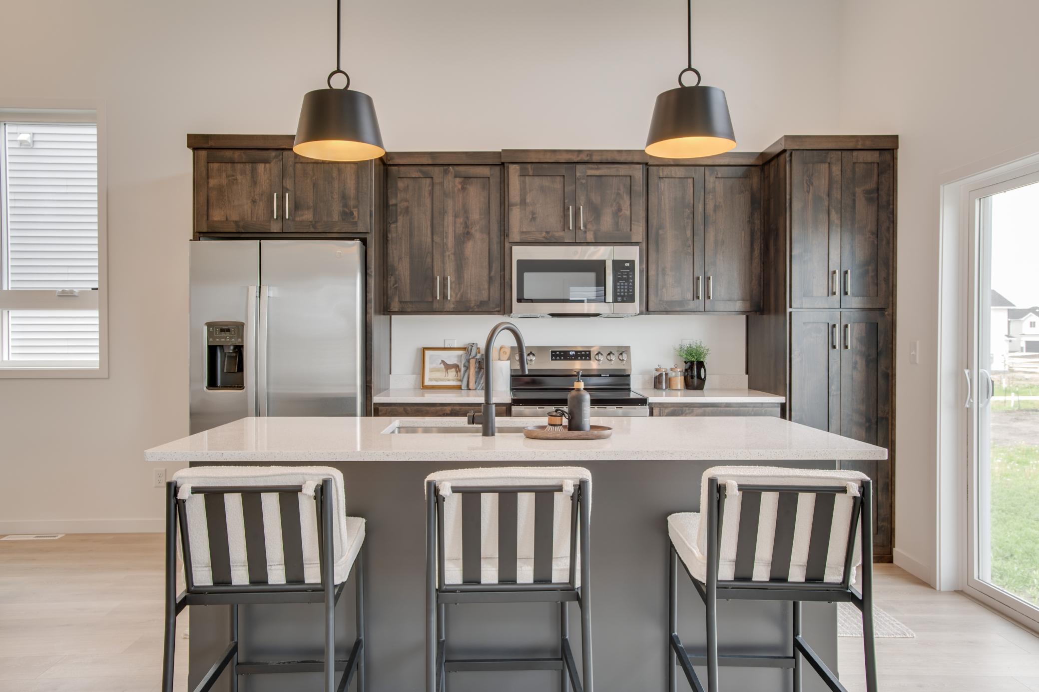 2522_38TH_AVE_S_STAGED-13.jpg