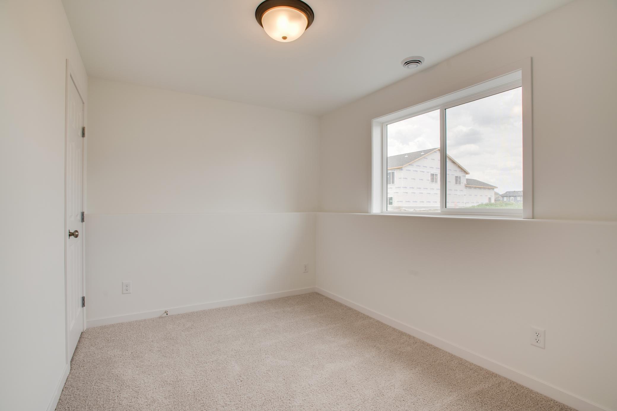 2522_38TH_AVE_S_STAGED-33.jpg