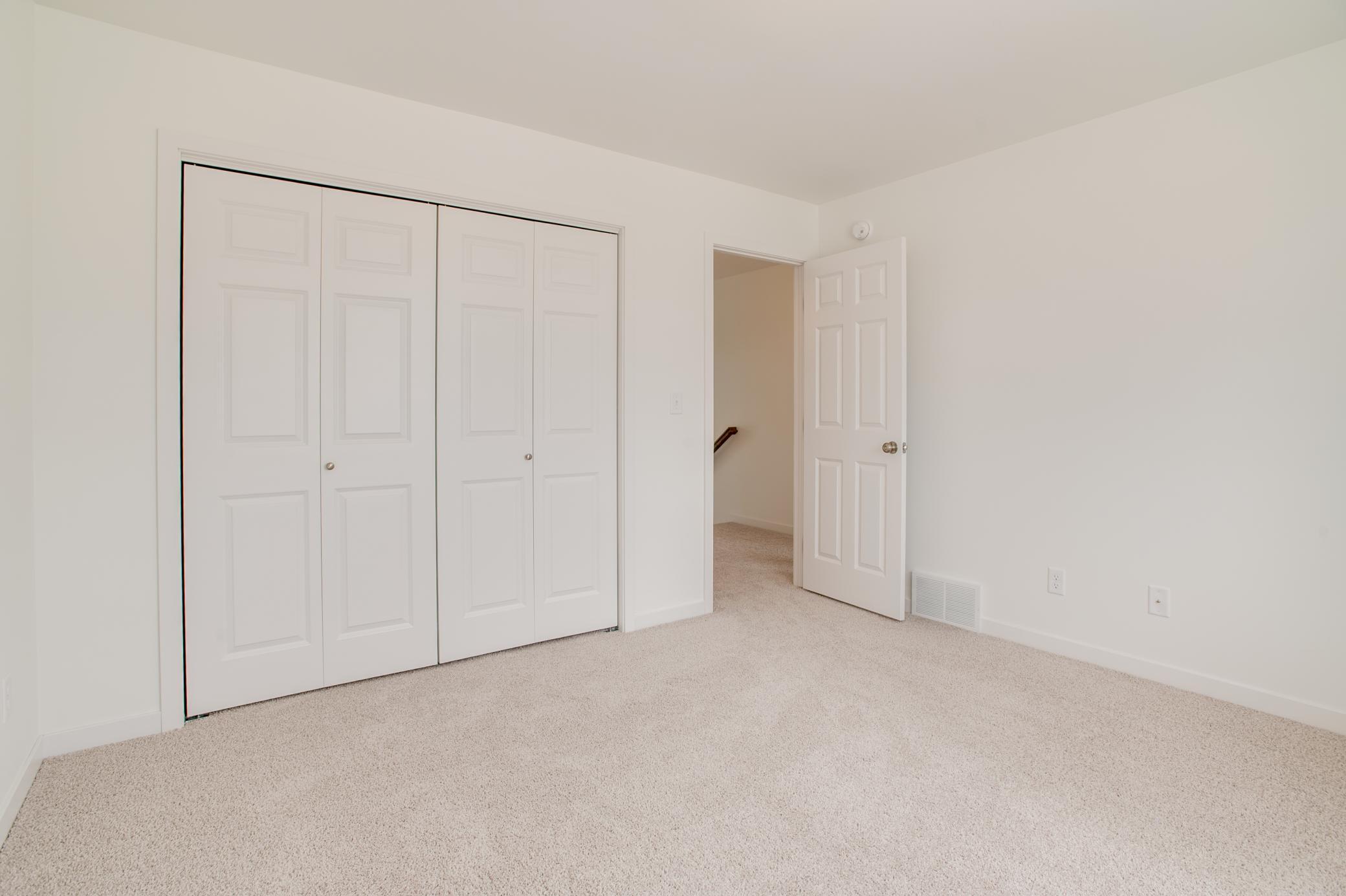 2522_38TH_AVE_S_STAGED-28.jpg