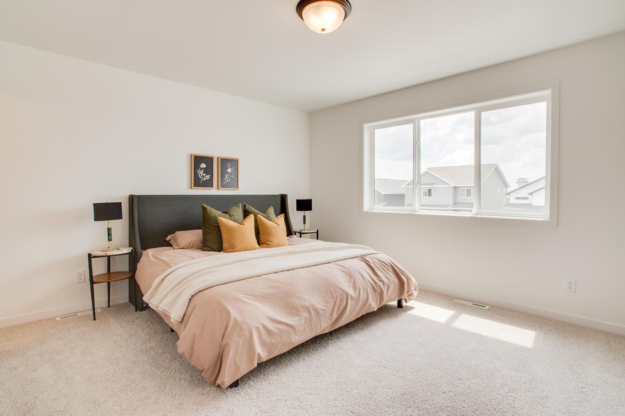 2522_38TH_AVE_S_STAGED-22.jpg
