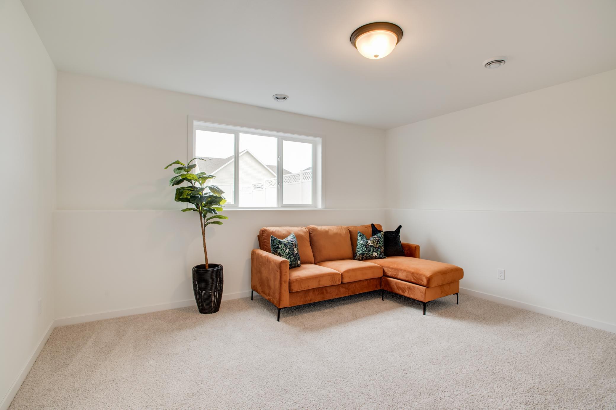 2522_38TH_AVE_S_STAGED-30.jpg