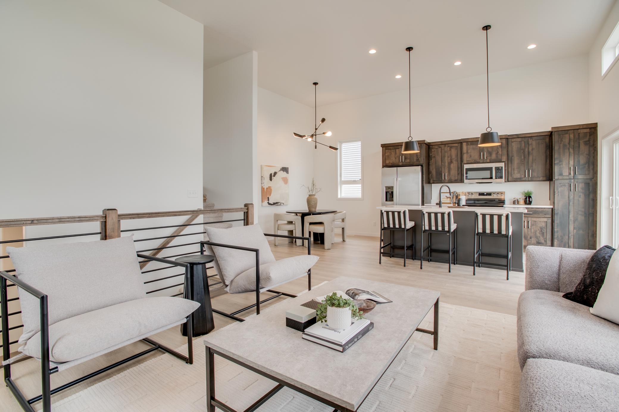 2522_38TH_AVE_S_STAGED-11.jpg