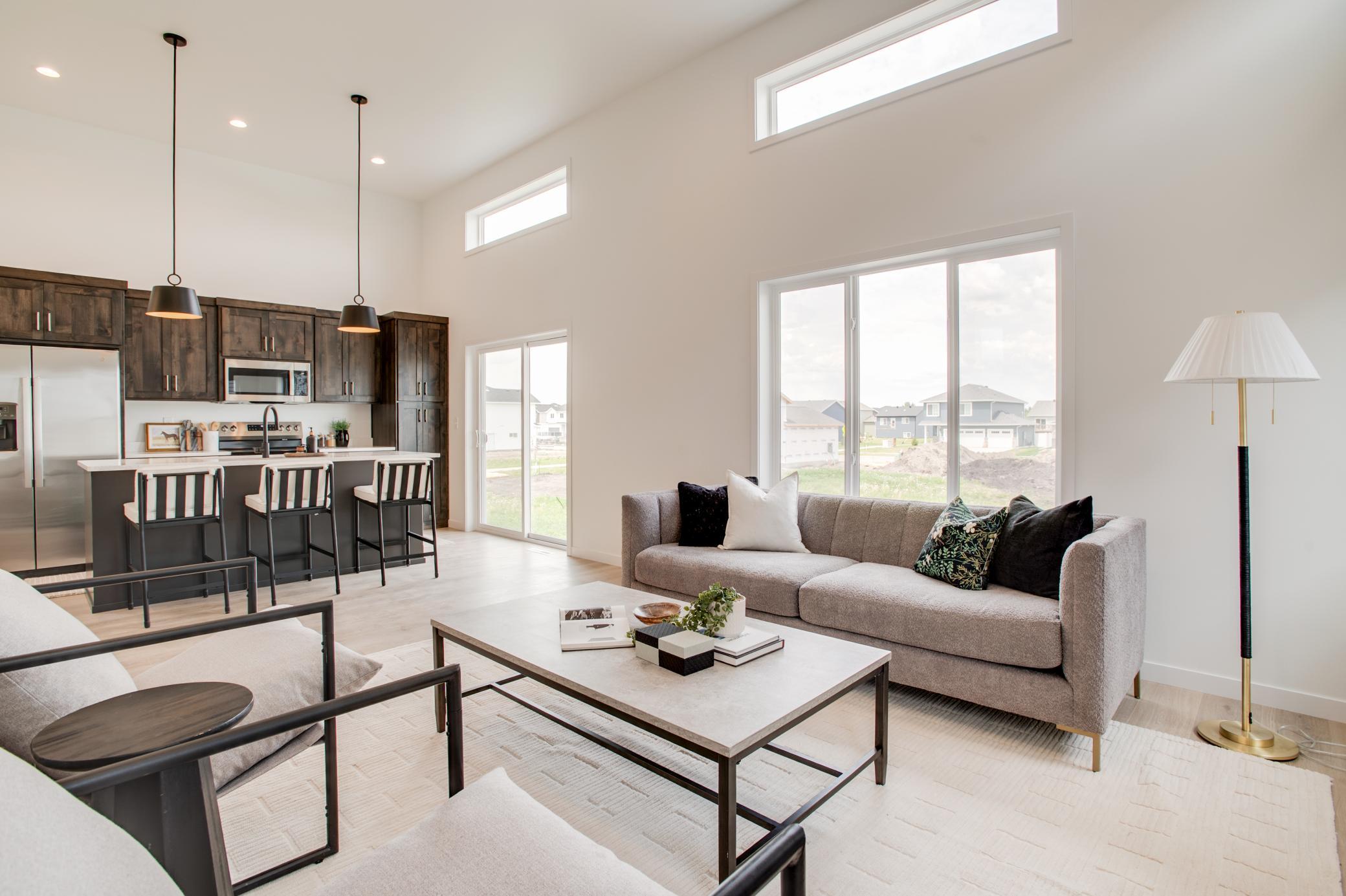 2522_38TH_AVE_S_STAGED-12.jpg