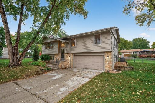 14728 Dory Court, Saint Paul, MN 55124