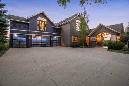 5160 Juneau Lane N, Minneapolis, MN 55446