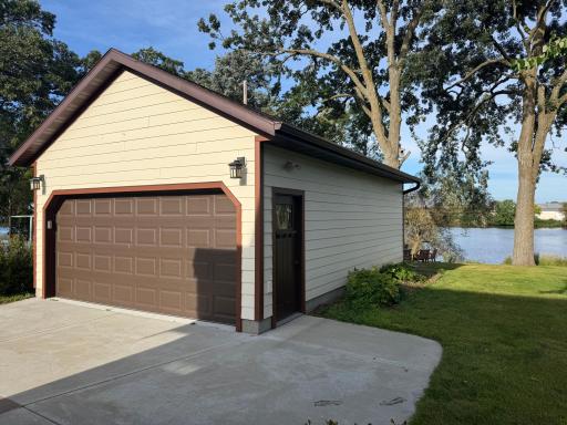 Insulated new garage 2021