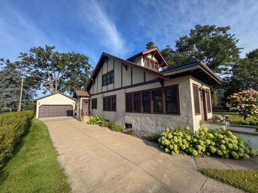 Mississippi river home