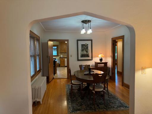 Dining room with beautiful arch