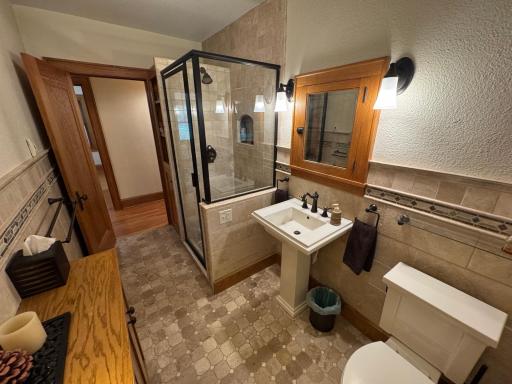 Main floor 3/4 bath with walk-in shower