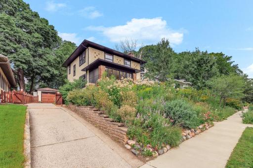 4852 Bryant Avenue S, Minneapolis, MN 55419