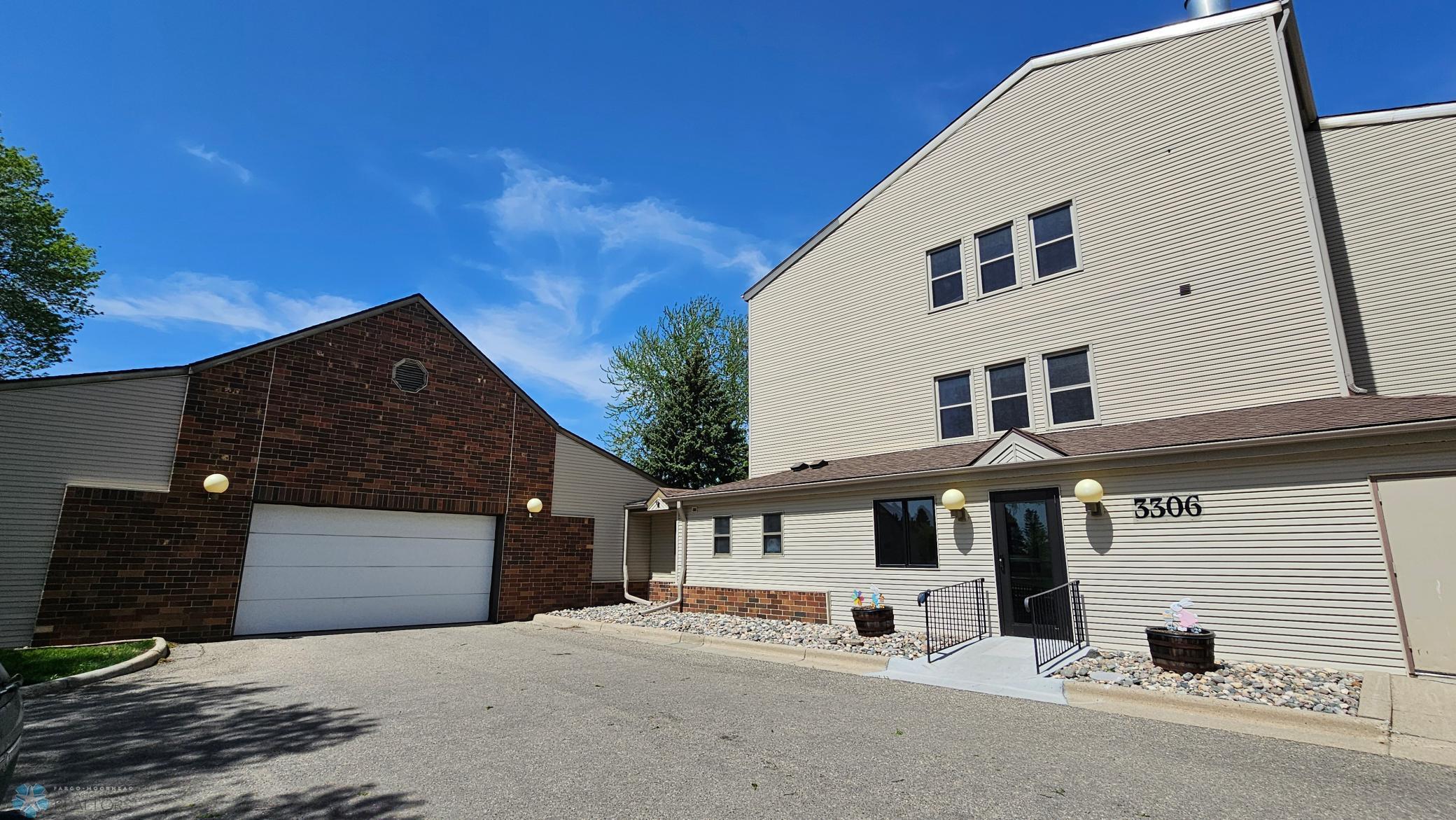3306 Village Green Boulevard, 303, Moorhead, MN 56560